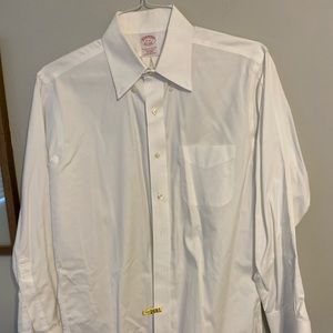 Brooks Brother Traditional Fit White Non-Iron Dress Button Down size 15-32